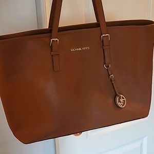 Brown Michael Kors tote
